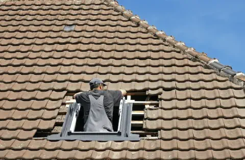 Pose de velux - Creuzier-le-Neuf